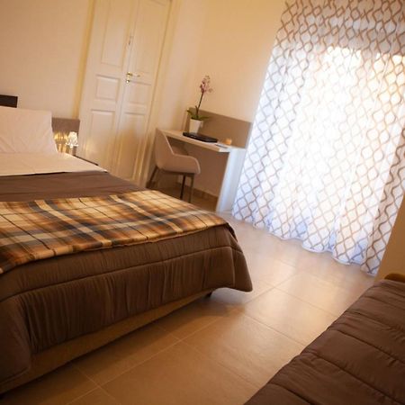 Casapaola B&B Rooms Acireale Eksteriør bilde