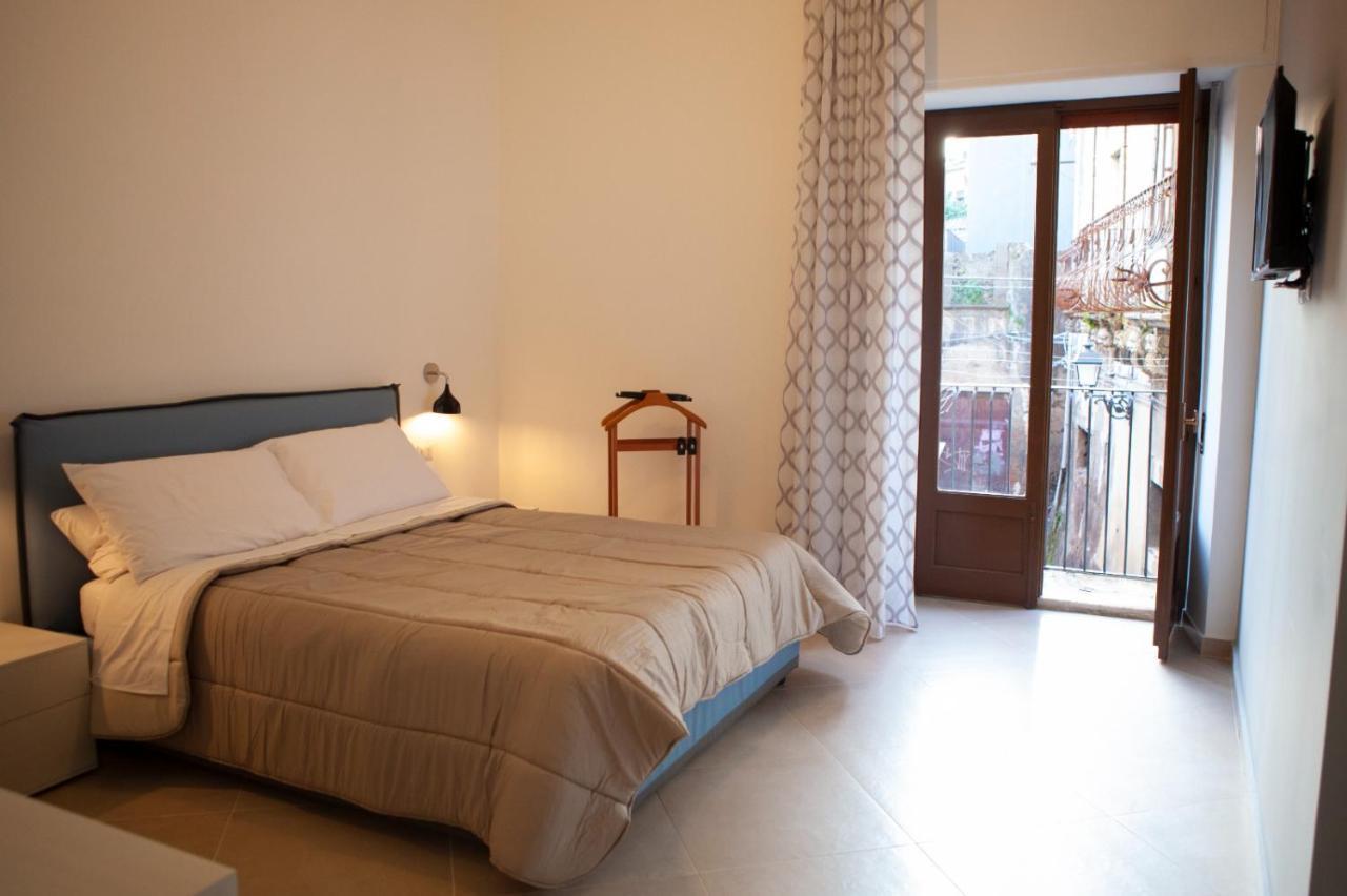 Casapaola B&B Rooms Acireale Eksteriør bilde